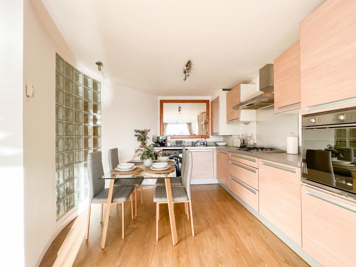 Stunning Riverview City Centre Apartment Glasgow Bagian luar foto