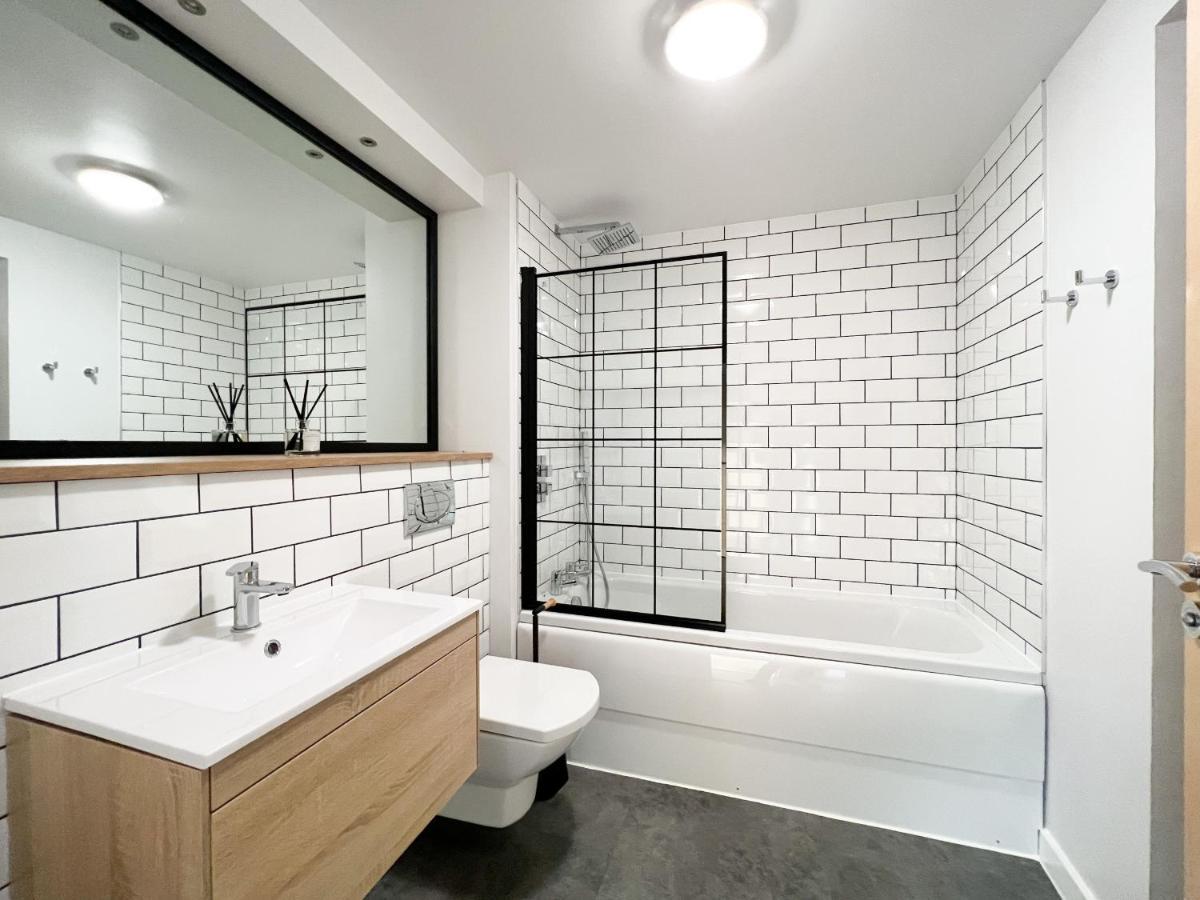 Stunning Riverview City Centre Apartment Glasgow Bagian luar foto